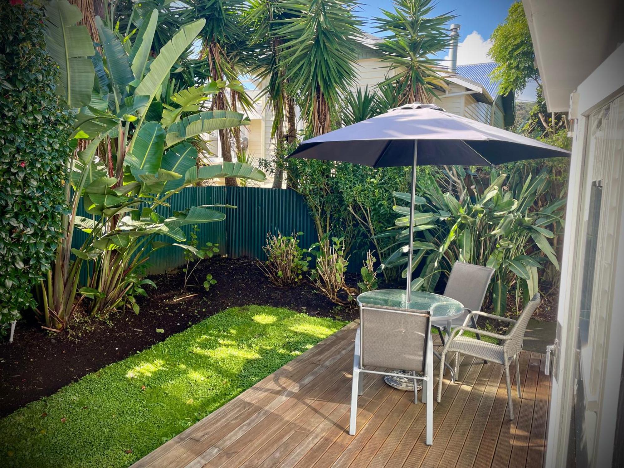 Bavaria Boutique Hotel Auckland Exterior photo
